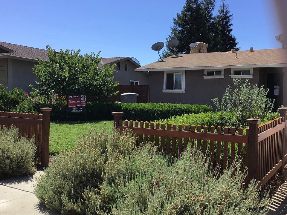 1st image of 2612 Dobbins Ln