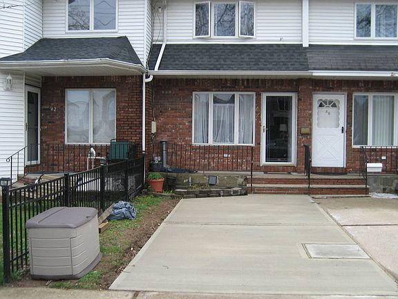 2nd image of 44 Cuba Ave