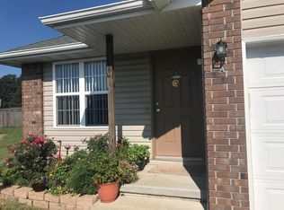 413 Apache Ct, Clever, MO 65631