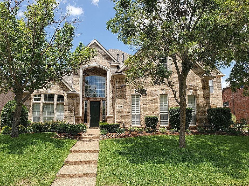 2nd image of 2724 Pasadena Pl