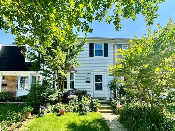 1856 Foxdale Ct #113, Crofton, MD 21114