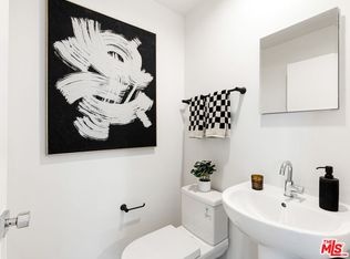 222 N Coronado St #222, Los Angeles, CA 90026