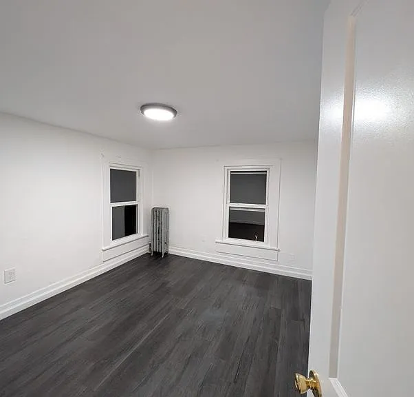 46 N Meade St — Photo 16