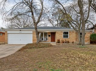 3216 Rockbluff Dr, Dallas, TX 75227