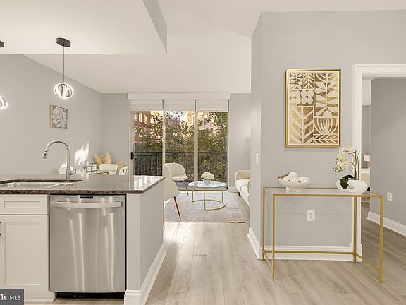 5th image of 820 N Pollard St APT 210