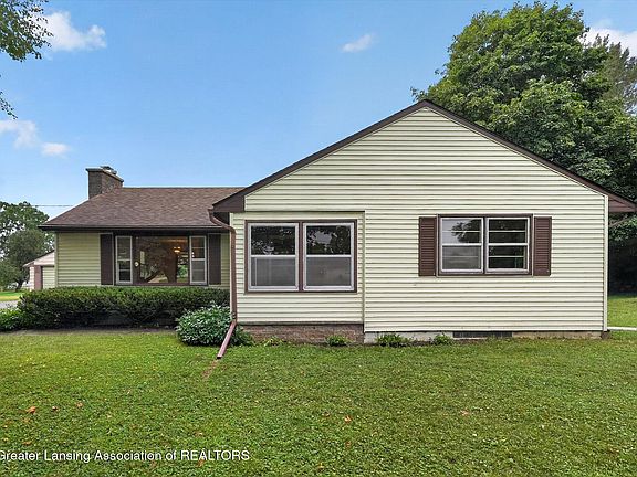 3rd image of 9207 W Herbison Rd