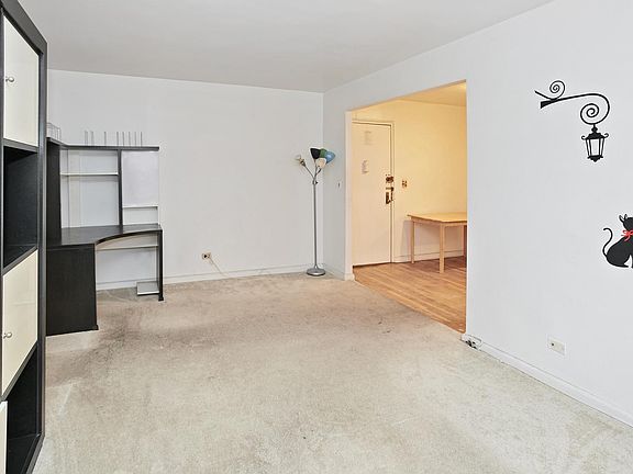 5th image of 3344 91st St APT 3R