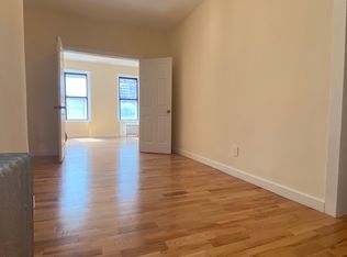 453 W 36th St #2B, New York, NY 10018