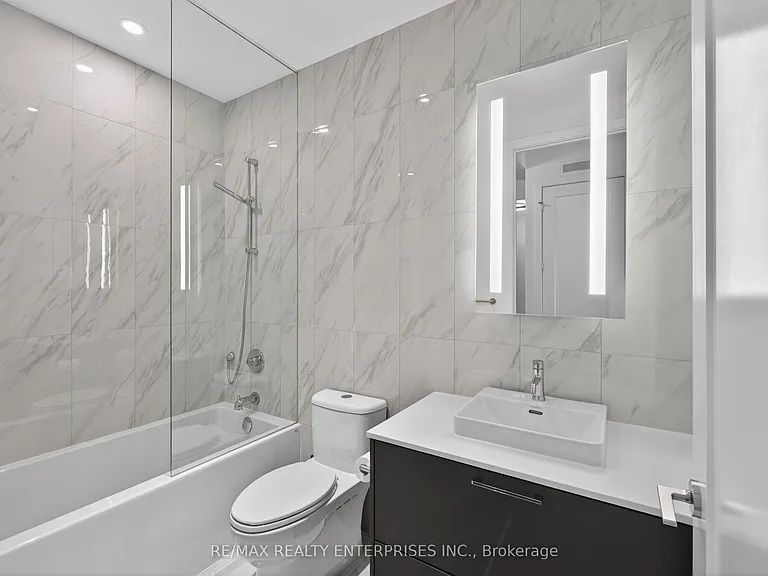 470 Front St W #2306 — Photo 7
