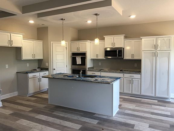 3rd image of 446 Farmington Lot 446