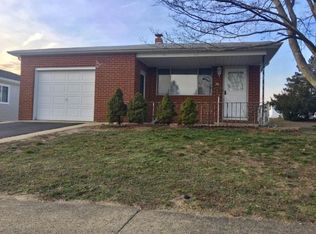 6 Santa Fe Ct, Toms River, NJ 08757