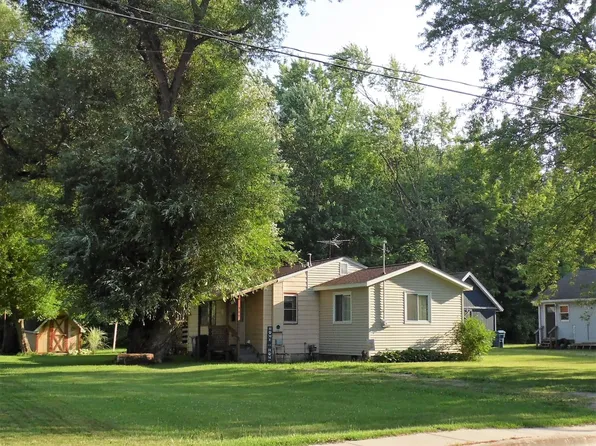 349 W Brown St, Beaverton, MI 48612