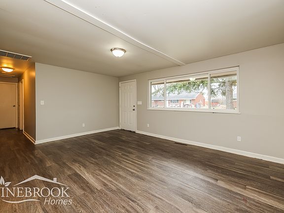 3rd image of 4331 Lambeth Dr