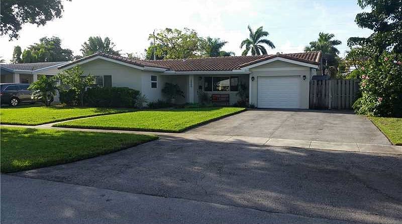 1st image of 2040 NE 53rd St