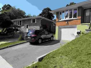 132 Briar Knoll Dr #2, Kitchener, ON N2E 2B8