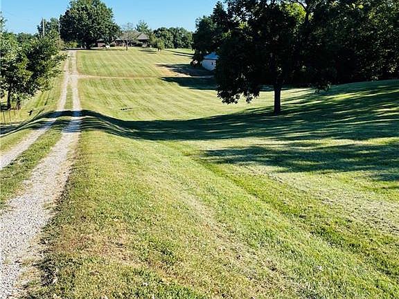 4th image of 9556 Parallel Pkwy