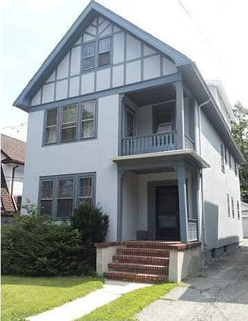 1st image of 23 Duer Ln