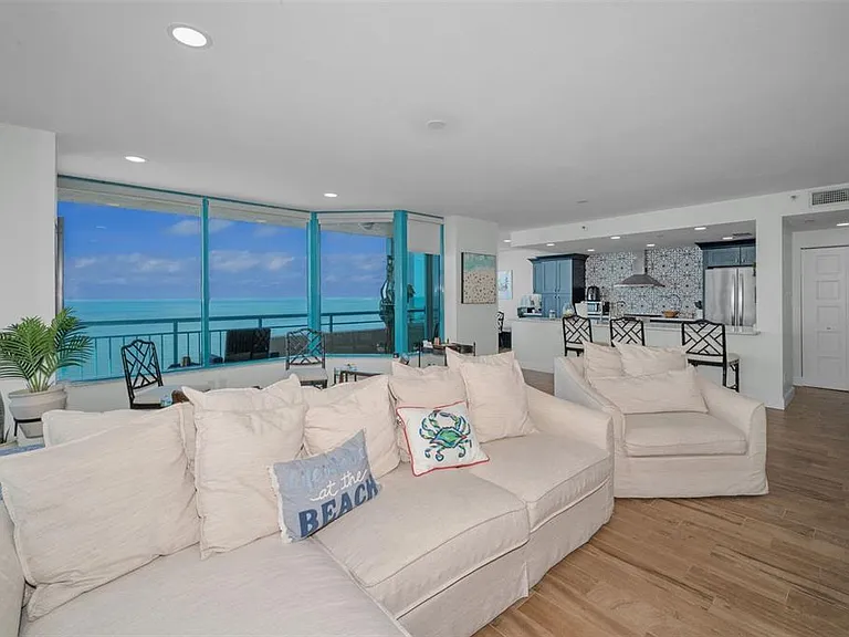 1520 Gulf Blvd #1201 — Photo 2