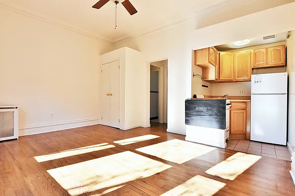 Rented by Balass Ralph, LREB | media 7