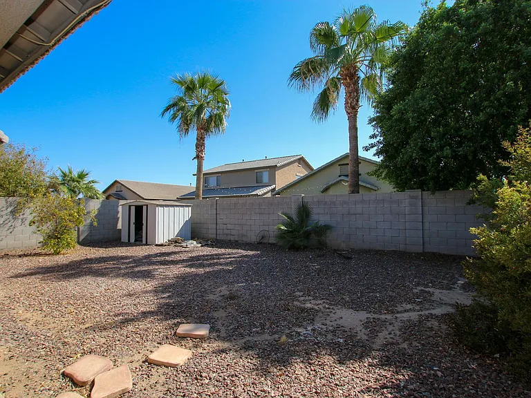 12813 W Sells Dr — Photo 18
