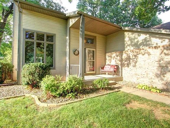 2nd image of 23617 Cedar Knoll Cir