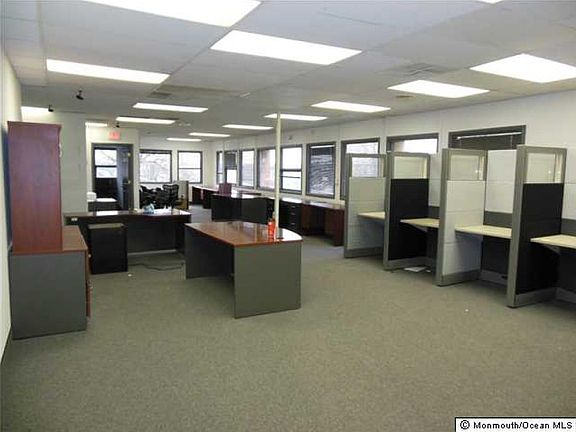 2nd image of 1130 Hooper Ave
