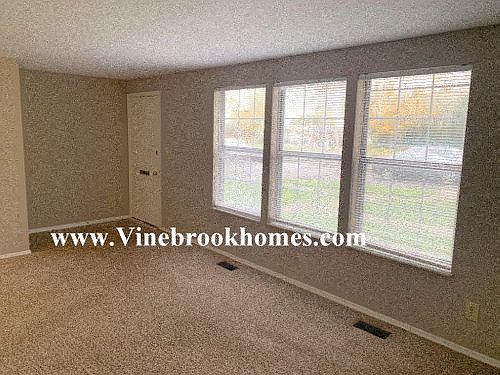 2nd image of 7506 Mount Whitney St
