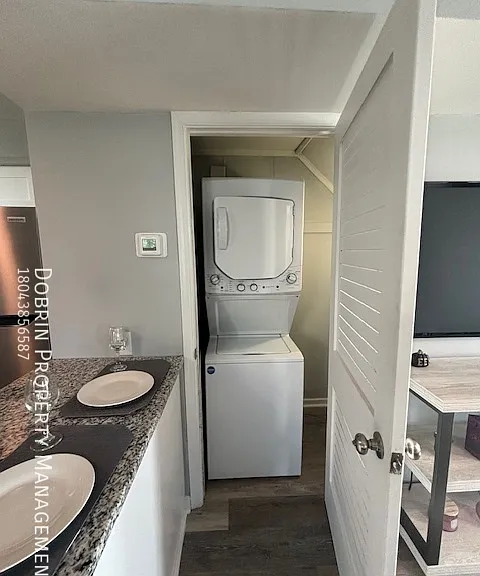 1606D Fendall Ave — Photo 17