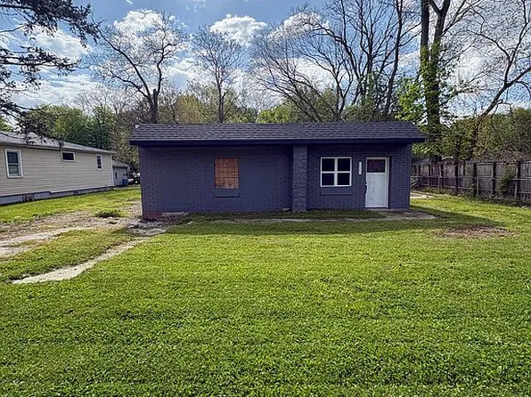 7173 N Detroit Rd, New Carlisle, IN 46552