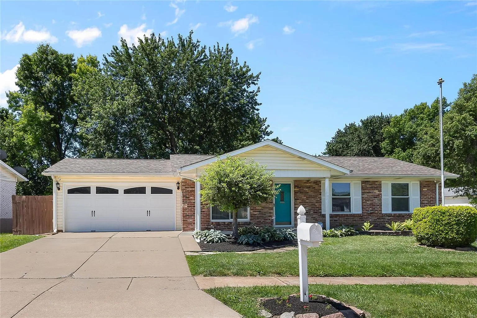 2294 White Ash Ct photo 1