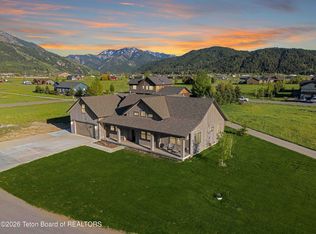 325 Columbine St, Alpine, WY 83128