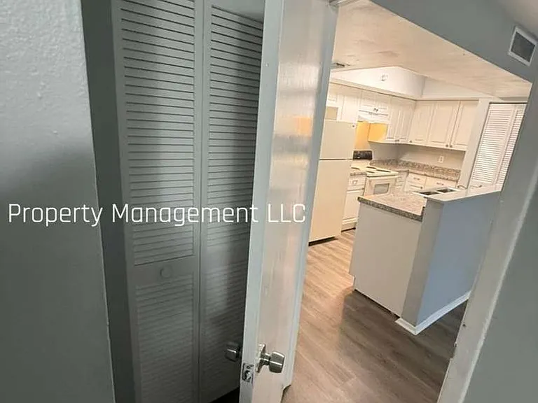198 N Fernwood Ave #2 — Photo 16