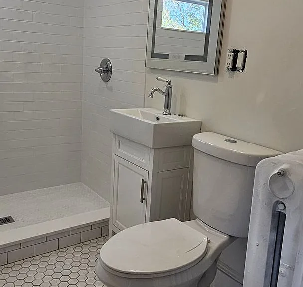 16 Gerald Rd #1B — Photo 3