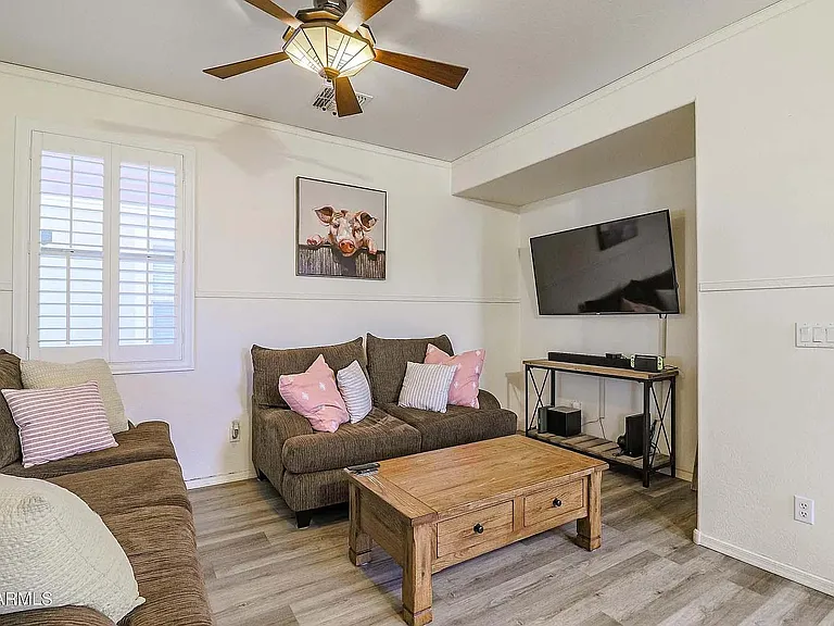 2896 N Claire Dr — Photo 13