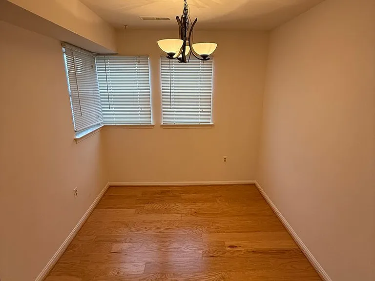 8382 Montgomery Run Rd #J — Photo 7