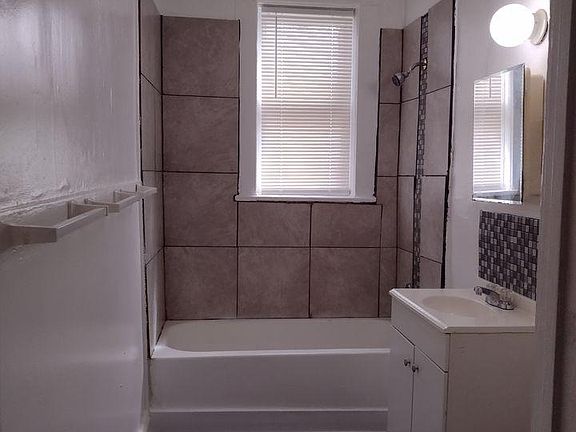 5th image of 7102 Carnegie Ave APT 1