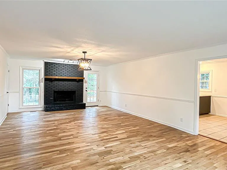 3276 Hickory Bluff Dr — Photo 3