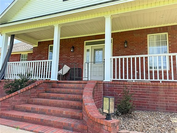 2nd image of 70 Walthall Rd