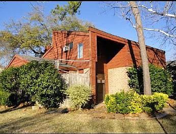 1st image of 11570 Bellerive Dr