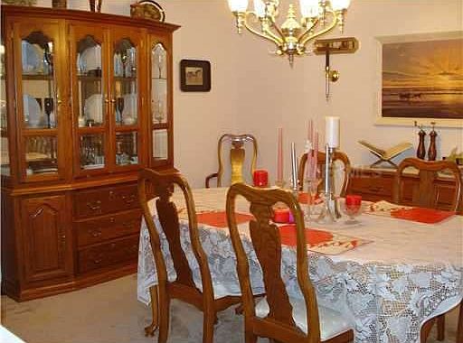 3rd image of 3138 Bellflower Way