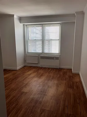 Rented by Green Home NY Realty LLC | media 4