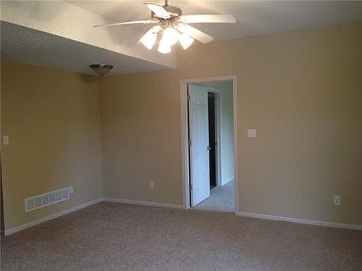 4th image of 12815 E 47th Terrace Ct S