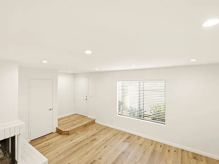 839 Del Mar Downs Rd #D — Photo 18