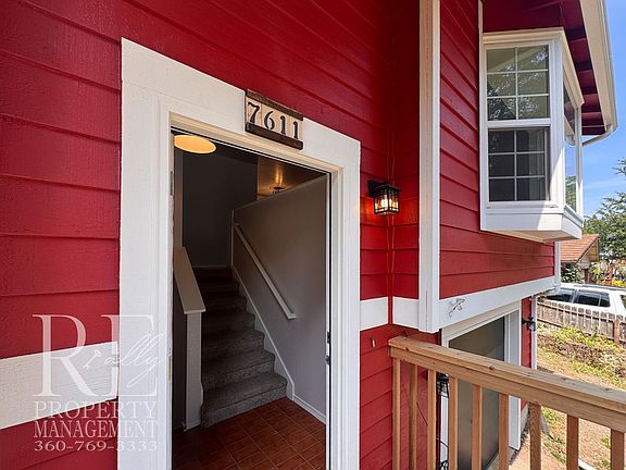 3rd image of 7611 Oak Park Dr NW