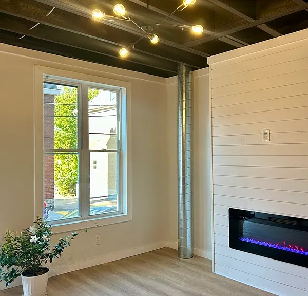 4042 Geneva St — Photo 15