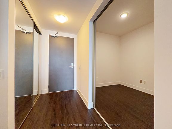 5th image of 411 Mackay St #408