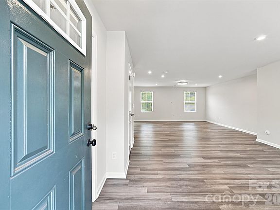 4th image of 1925 Pin Hook Rd #146