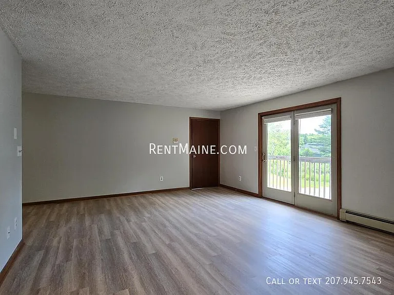 10 Hartley St #7 — Photo 11