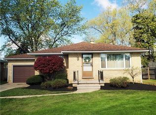 86 Sunrise Blvd, Williamsville, NY 14221