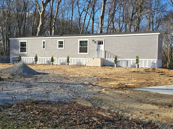 59-8 Kings Highway, Ledyard, CT 06335